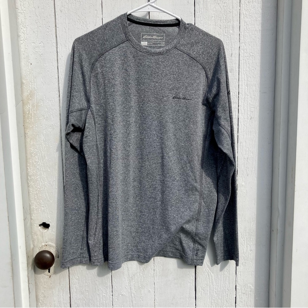Eddie Bauer Men’s Motion Small Crew Neck Long Sleeve T-shirt Like New Condition